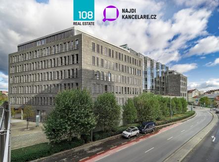 Pronájem kanceláře, 1 551 m²