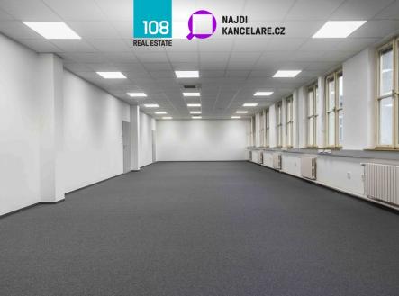 Pronájem kanceláře, 645 m²