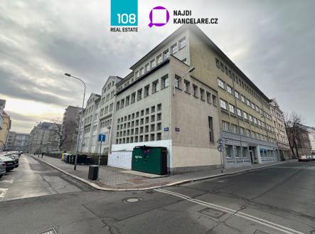 Pronájem kanceláře, 645 m²