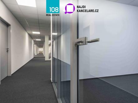 Pronájem kanceláře, 645 m²