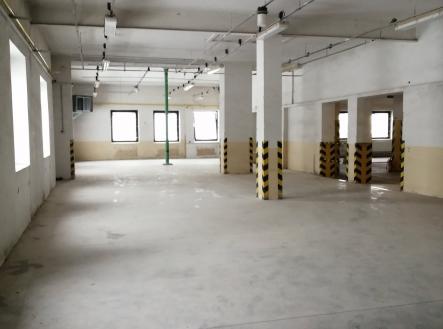 Pronájem - komerční objekt, sklad, 634 m²