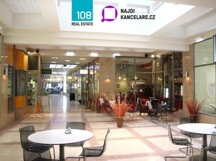 Pronájem kanceláře, 666 m²
