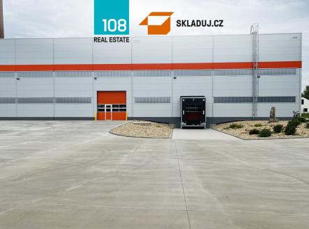 Pronájem komerčního objektu, sklad, 3 813 m²