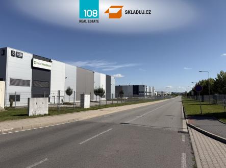 Pronájem komerčního objektu, sklad, 10 000 m²