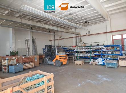 Pronájem komerčního objektu, sklad, 1 075 m²