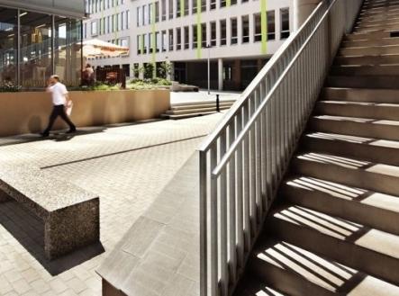 Pronájem kanceláře, 567 m²