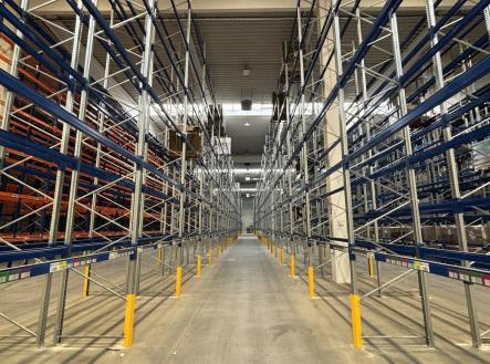 Pronájem komerčního objektu, sklad, 4 070 m²