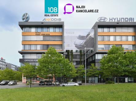 Pronájem kanceláře, 733 m²