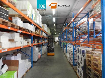Pronájem komerčního objektu, sklad, 909 m²