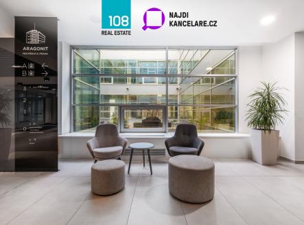 Pronájem kanceláře, 235 m²