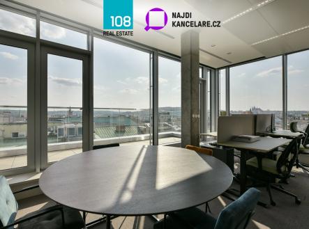 Pronájem kanceláře, 500 m²