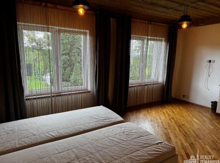 Pronájem bytu, 1+kk, 37 m²