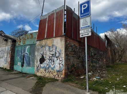 pozemek 2