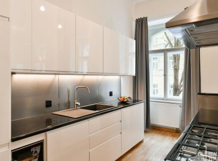 Pronájem bytu, 3+kk, 118 m²