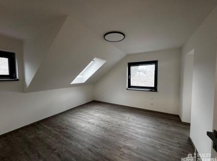 Pronájem bytu, 2+kk, 47 m²