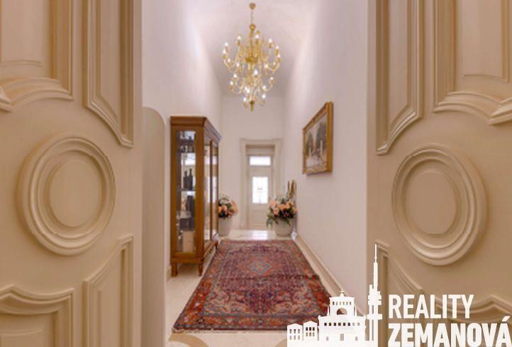 Nadstandardně kompletně zařízený byt 2+kk, Italská, P-2