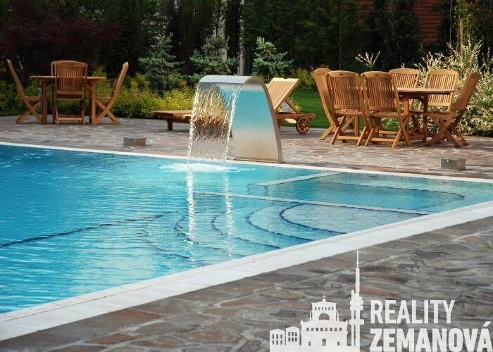 Nadstandardně kompletně zařízený byt 2+kk, Italská, P-2