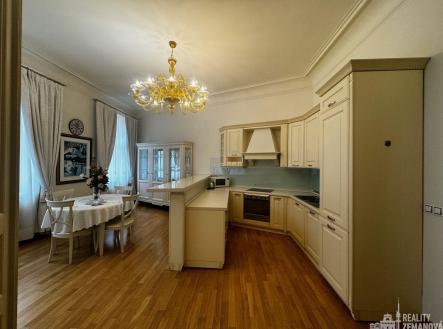 Pronájem bytu, 4+kk, 120 m²