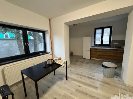 Pronájem bytu, 3+kk, 78 m²