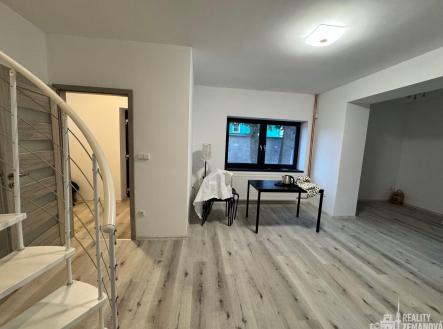 Pronájem bytu, 3+kk, 78 m²