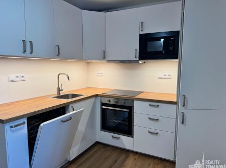 Pronájem bytu, 2+kk, 60 m²