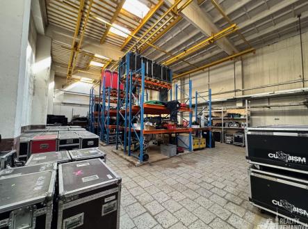 Pronájem skladovací prostor