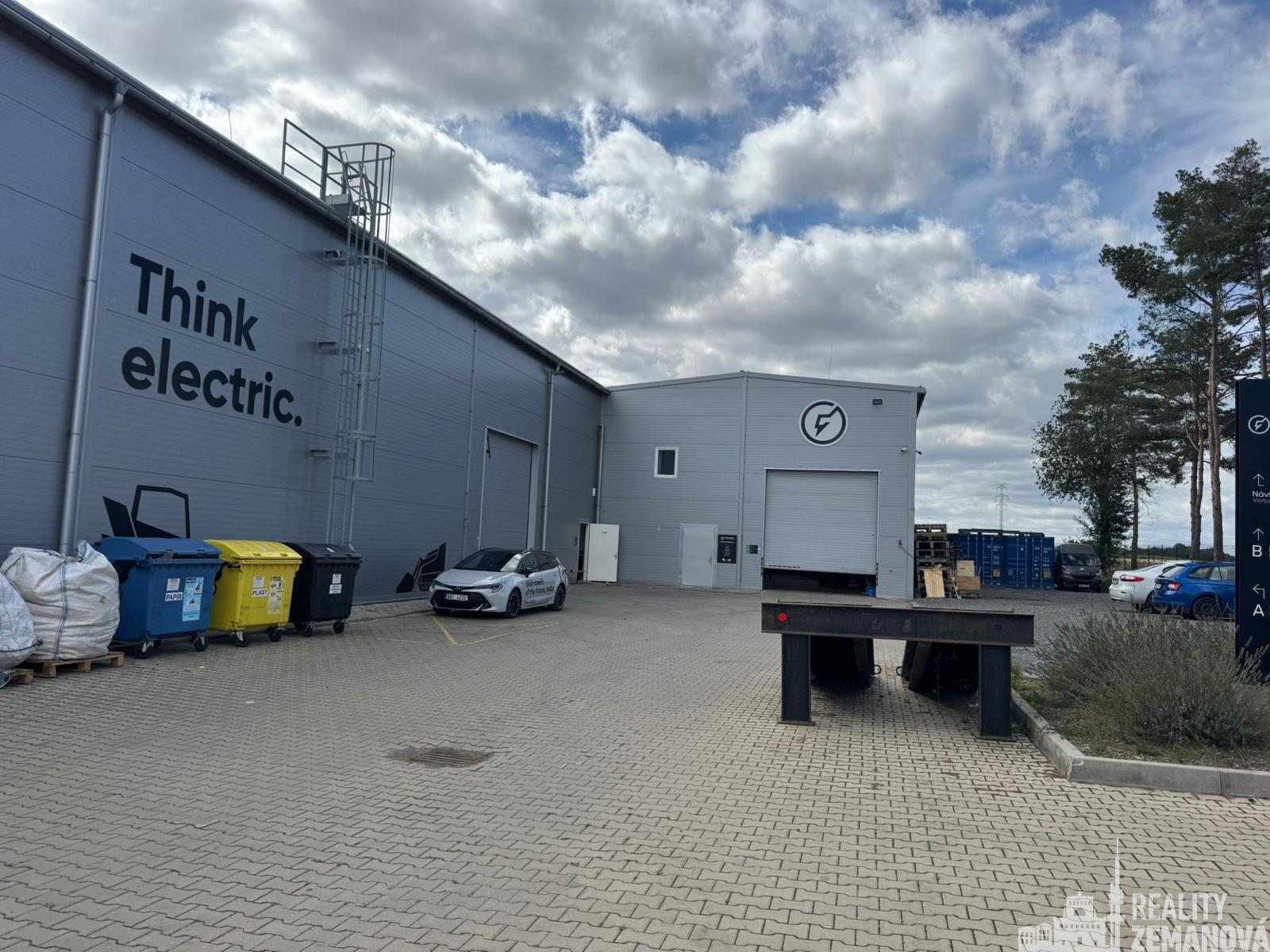 Moderní skladová/výrobní hala  468 m2 + 72 m2 kanceláří, TOP lokace u sjezdu D6, Velká Dobrá