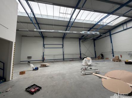 Pronájem skladovací prostor, 72 m²