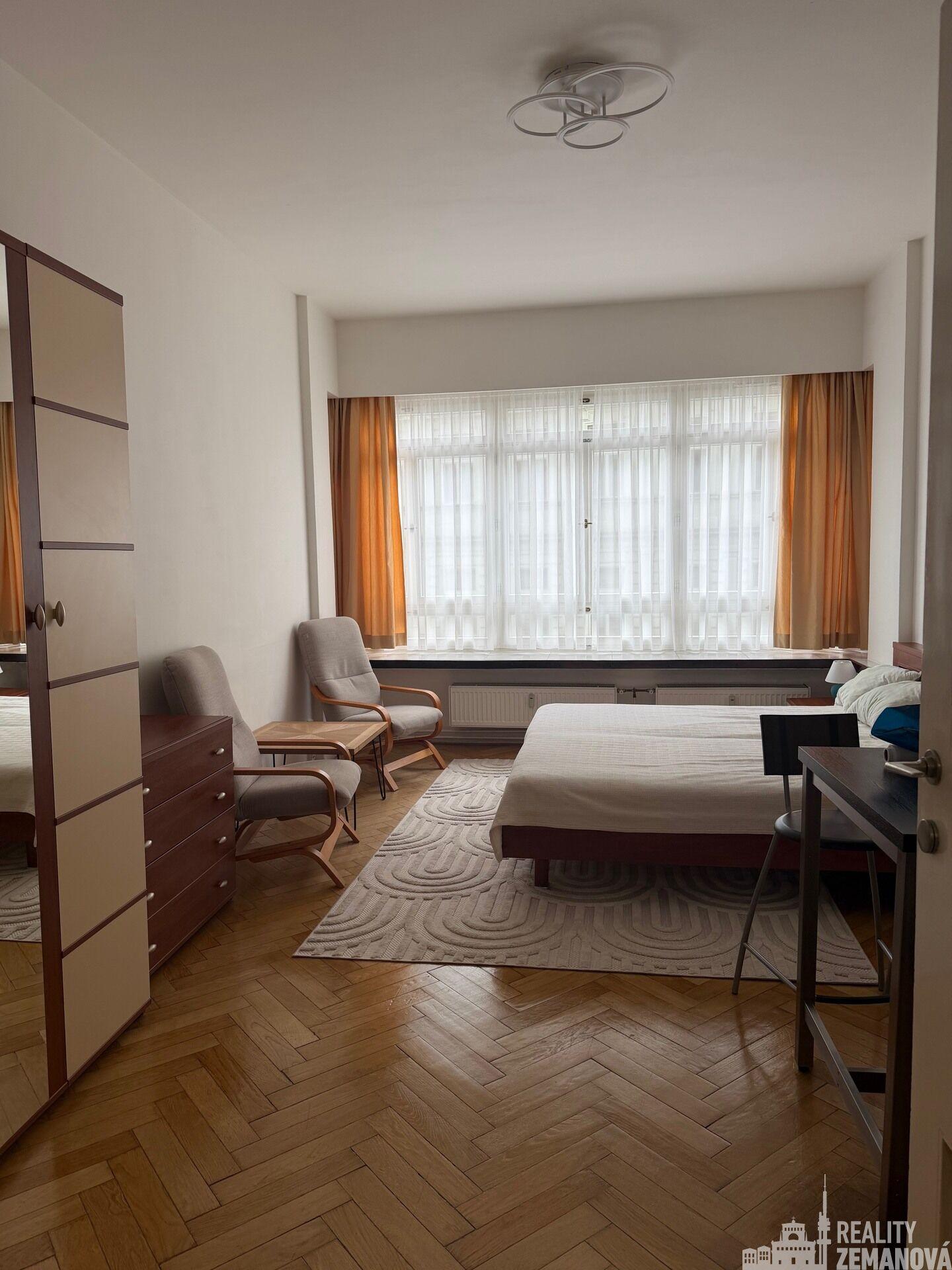 Pronájem moderně zařízeného bytu 1+1, 33 m2, Soukenická ul., P-1