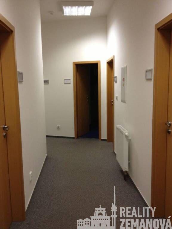 Moderní kancelář 34,21 m2, Nuselská, P-4
