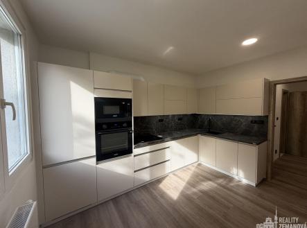 Pronájem bytu, 2+1, 65 m²