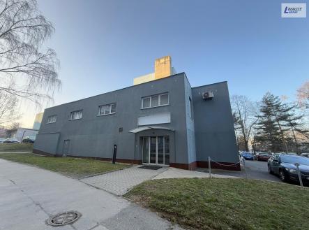 Pronájem komerčního objektu, obchodní centrum, 661 m²