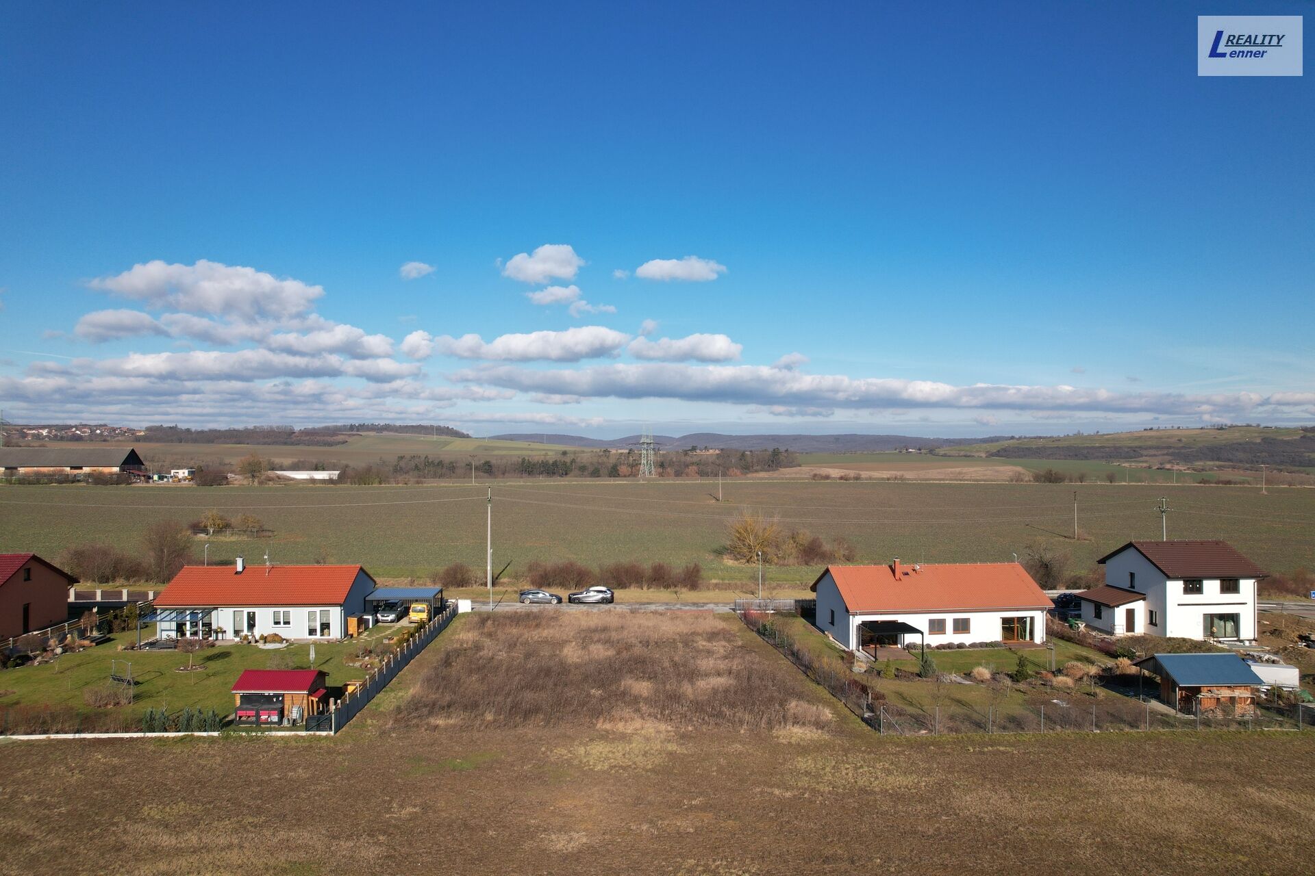 Stavební pozemek 1.148 m2, Liteň (okres Beroun), ulice Ovocná