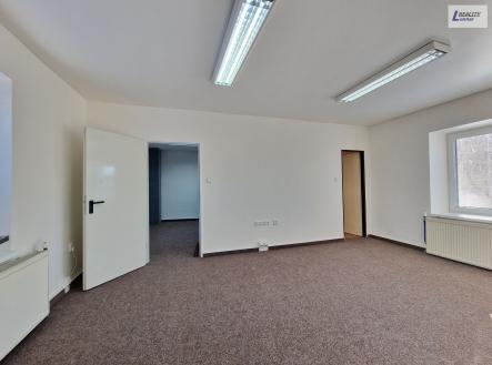 Pronájem kanceláře, 43 m²