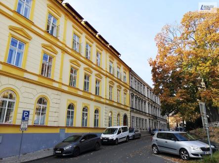 Pronájem - kanceláře, 28 m²