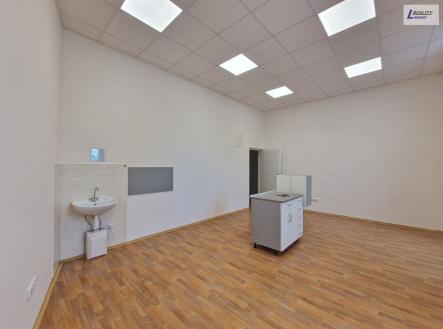 Pronájem - kanceláře, 28 m²