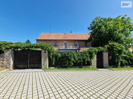 Prodej domu/vily, 210 m²