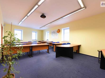 Pronájem kanceláře, 76 m² obrázek