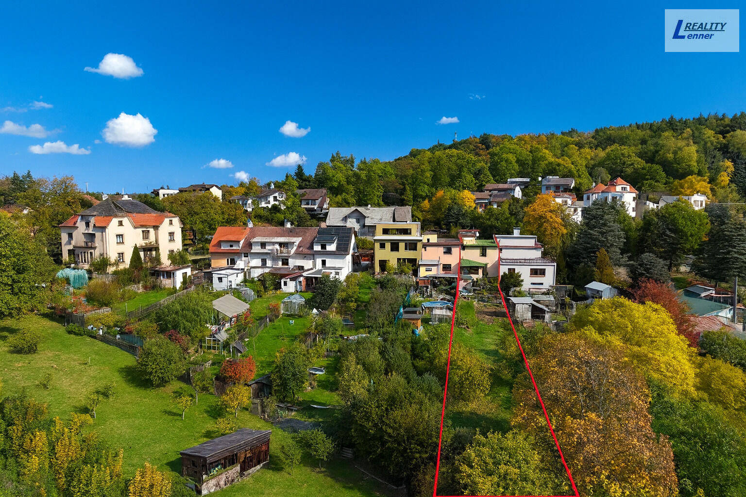 Rodinný dům 4+1 / balkon, terasa, sklep, dílna, zahradní domek – pozemek 789 m²