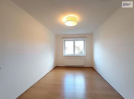 Pronájem bytu, 1+1, 38 m²