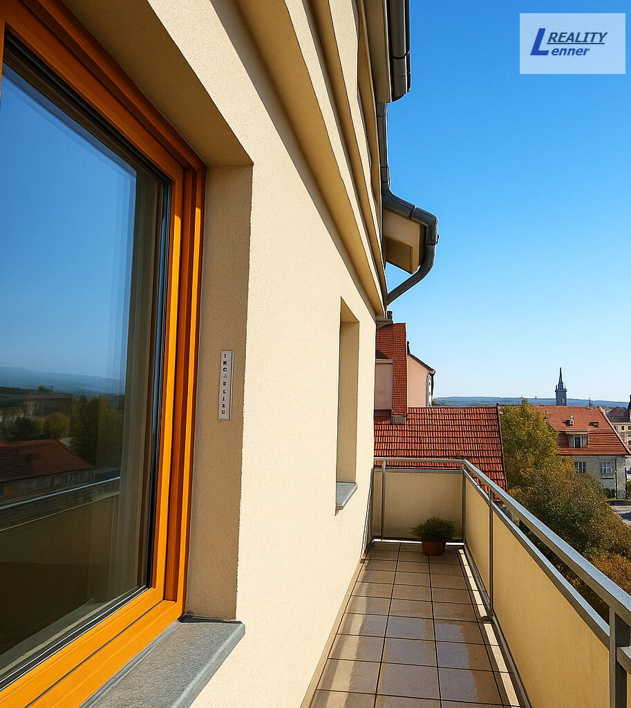 Pronájem bytu 1+1, 43 m2, cihla,  2x balkon