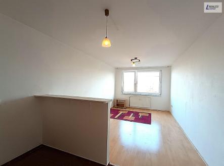 Pronájem bytu, 1+kk, 30 m²
