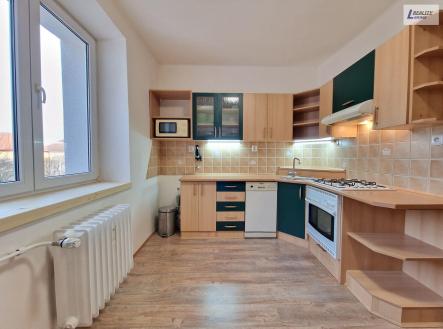 Pronájem bytu, 2+1, 78 m²