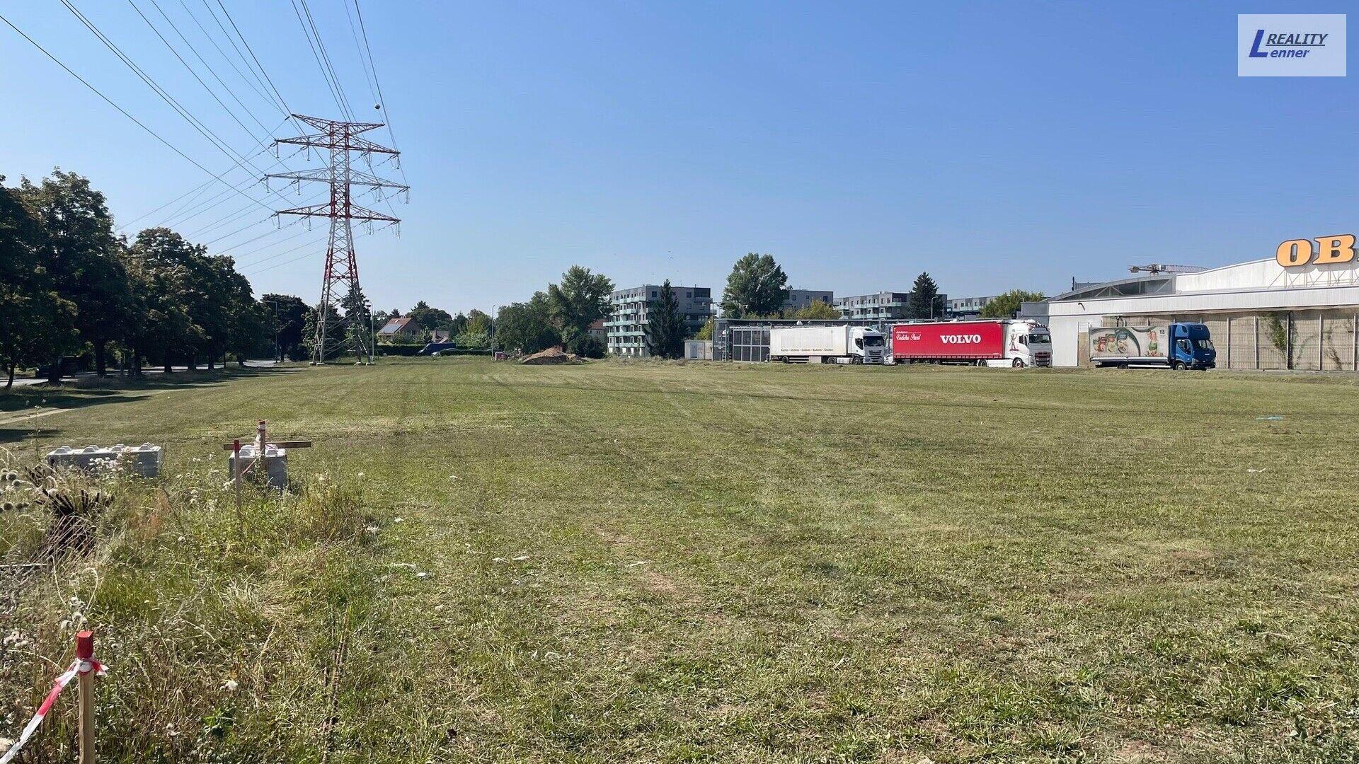 Komerční pozemek 8.990 m² vč. projektu s platným stavebním povolením – Praha 9, Prosek