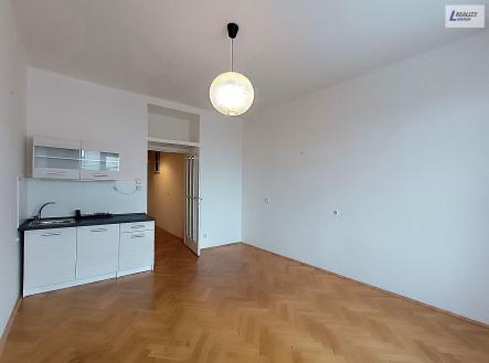 Pronájem bytu, 1+kk, 32 m²