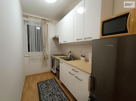 Pronájem bytu, 2+kk, 40 m²