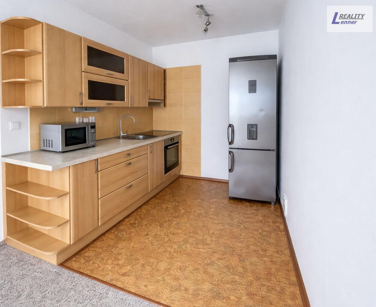 Pronájem bytu 2+kk, cihla, 47 m2, 5. patro