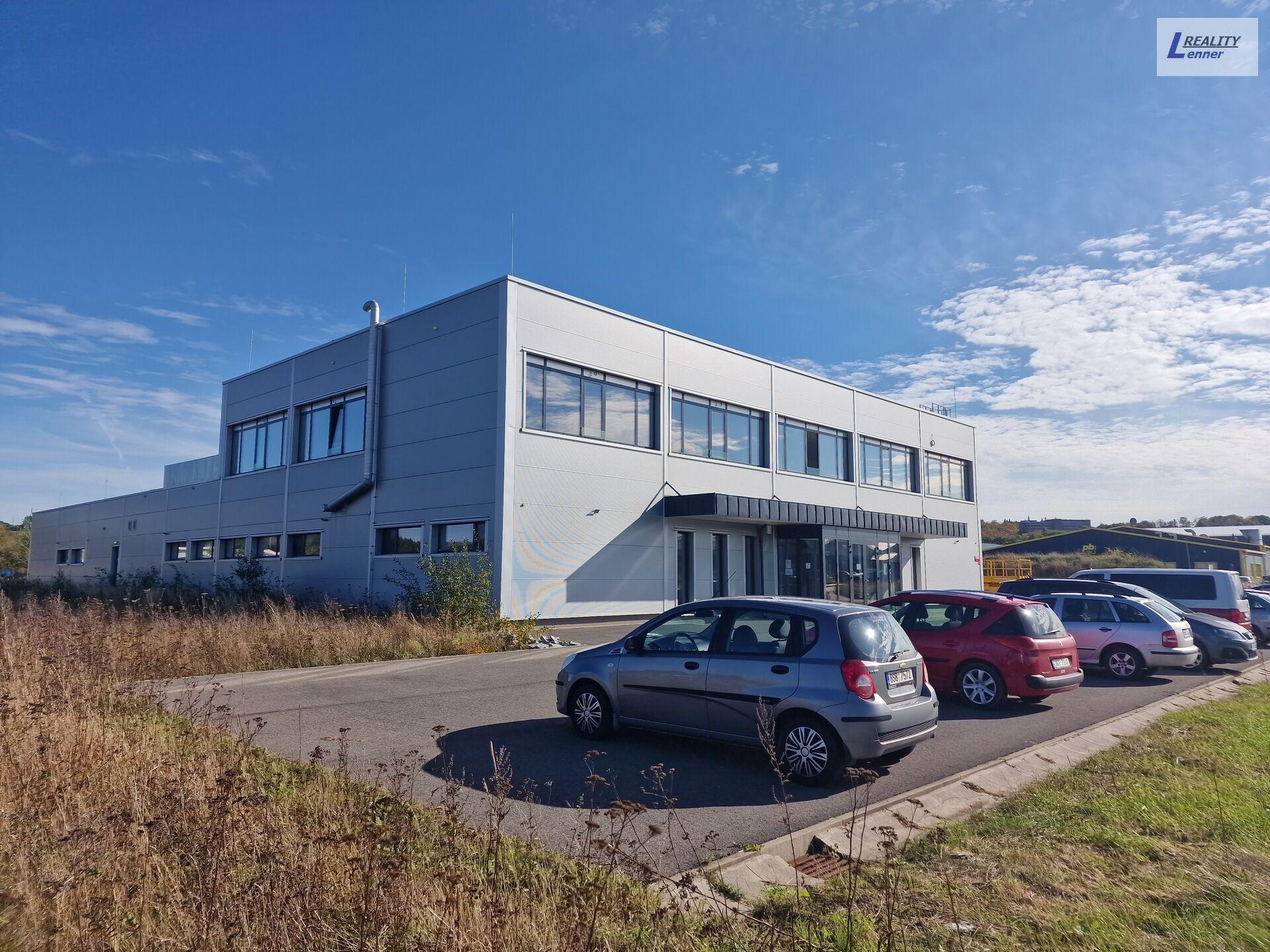 Pronájem výrobní haly 1.500 m2, 580 m2 kanceláře a příslušenství, vše na pozemku s výměrou 7.637 m2