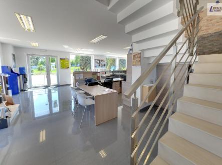 Pronájem skladu, 158 m²
