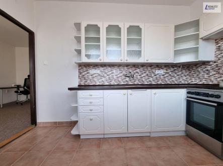 Pronájem bytu, 2+1, 48 m²